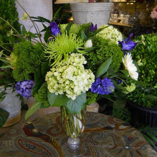 Floral Arrangements | Holiday Arrangement | Christmas Flowers ...