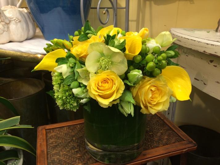Floral Arrangements | Holiday Arrangement | Christmas Flowers ...