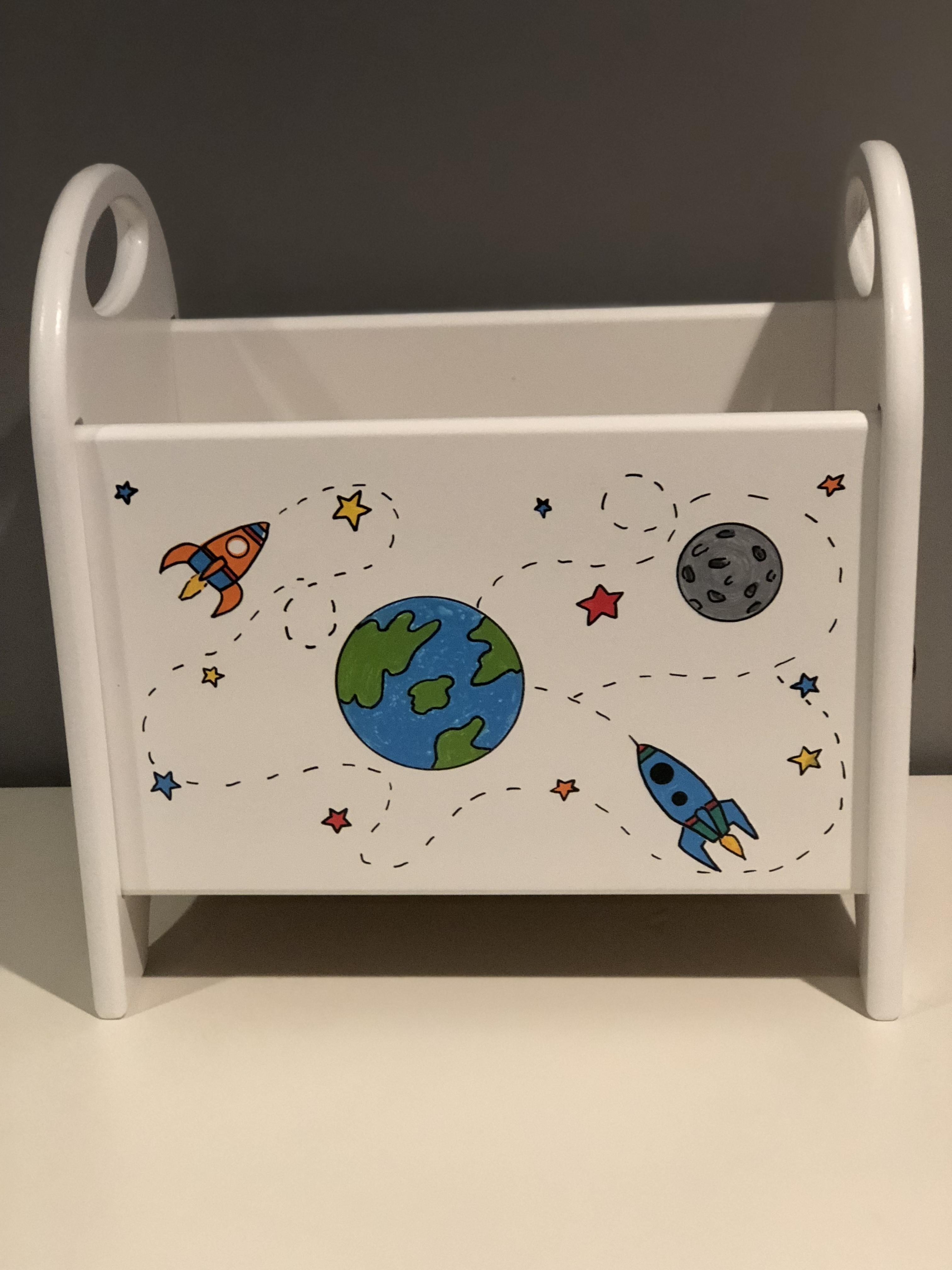 Space Book Rack