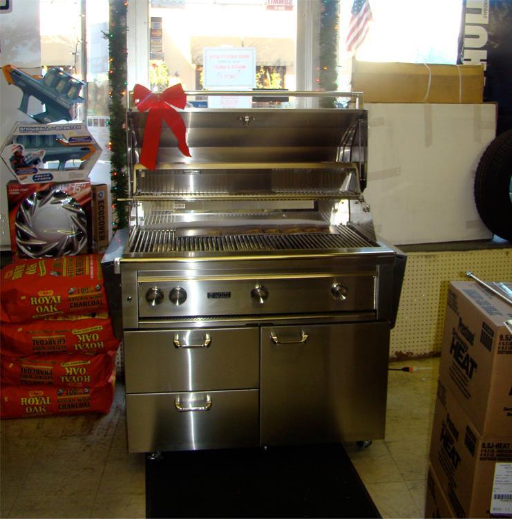 Gas & Electric Grills Builtin or Freestanding Outdoor Kitchens